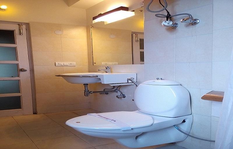 Aangan Regency Hotel Simlá Kültér fotó